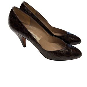 Rangoni Of Florence Women’s Dark Brown Croc Embossed Leather Pumps / Heels Sz 9
